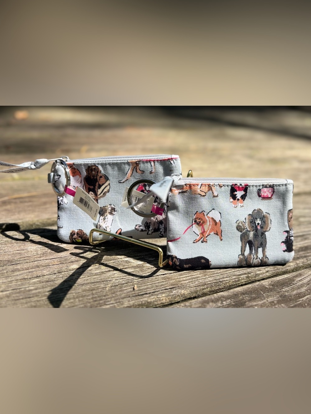 Vera Bradley Zip ID Case in the popular "Dog Show"  NWT